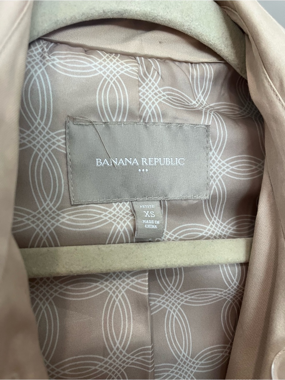 Banana Republic Light Beige Double-Breasted Trench Coat - Picture 7 of 7